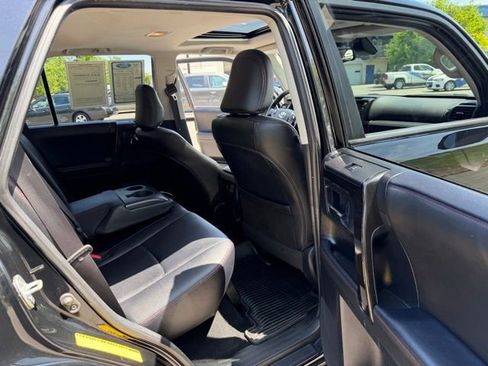 Used 2023 Toyota 4Runner TRD Off-Road Premium w/ Off Road Premium Plus Package AWD/4WD image 33