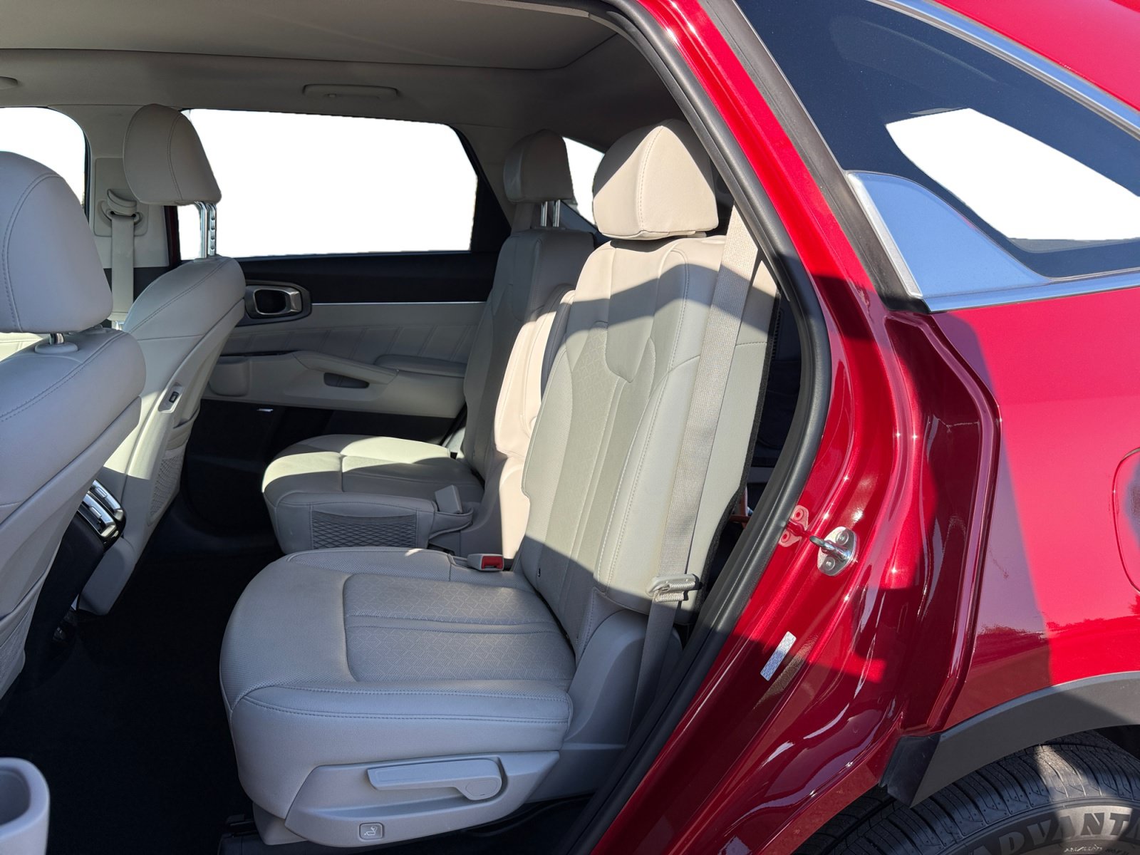 Used 2022 Kia Sorento SX Prestige w/ Panoramic Sunroof Package AWD/4WD image 16