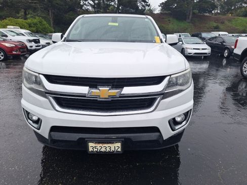 Used 2017 Chevrolet Colorado LT w/ LT Convenience Package image 2
