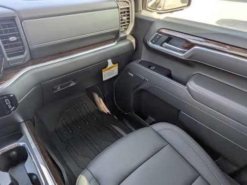 New 2026 GMC Sierra 1500 Elevation w/ Elevation Premium Package image 17