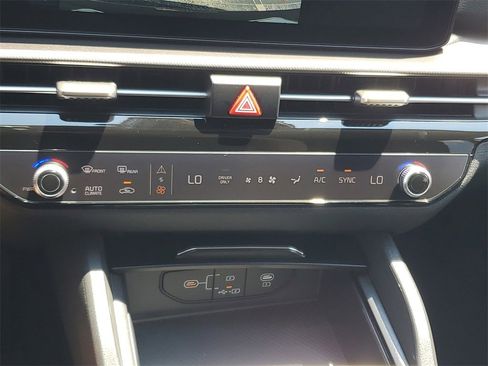 New 2026 Kia Sportage LX image 17