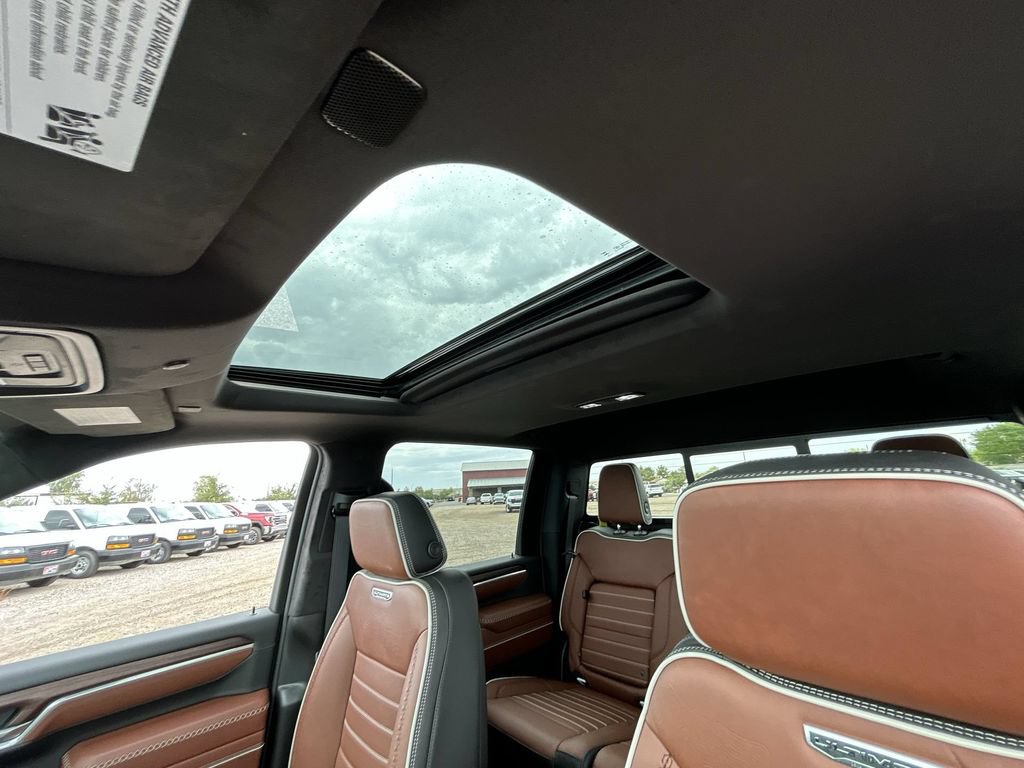 New 2026 GMC Sierra 3500 Denali Ultimate AWD/4WD image 19