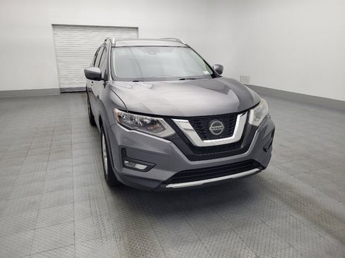 Used 2019 Nissan Rogue SV image 14