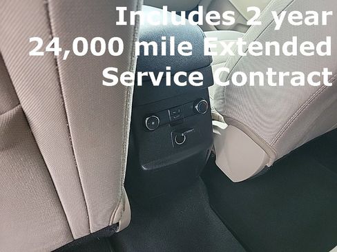 Used 2019 Ford Explorer XLT image 33