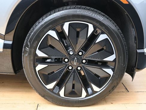 Used 2024 Chevrolet Blazer EV RS AWD/4WD image 14