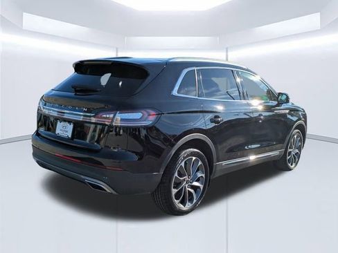Used 2023 Lincoln Nautilus Reserve w/ Equipment Group 201A AWD/4WD image 4