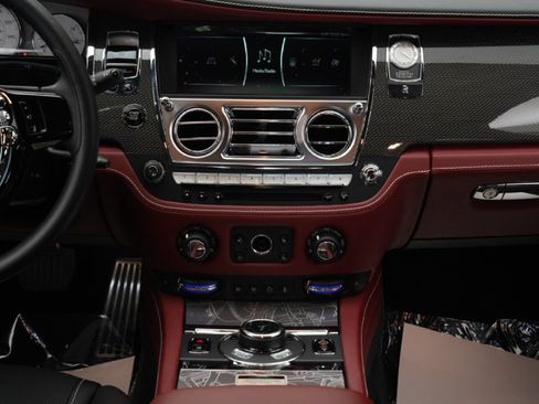 Used 2020 Rolls-Royce Ghost RWD image 25