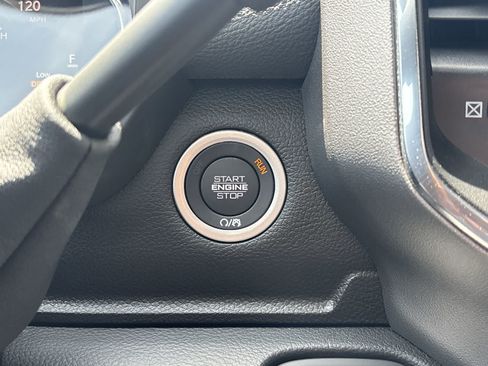 New 2026 RAM 3500 Laramie AWD/4WD image 17