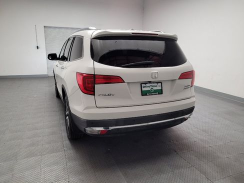 Used 2018 Honda Pilot Touring image 6