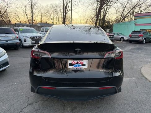 Used 2021 Tesla Model Y Long Range image 5