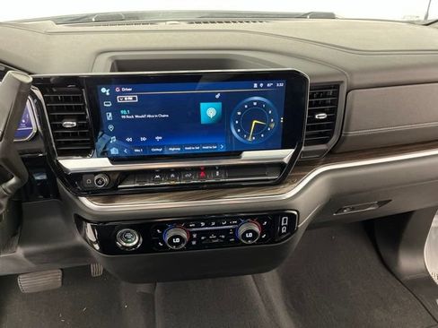 Used 2023 Chevrolet Silverado 1500 LT AWD/4WD image 27