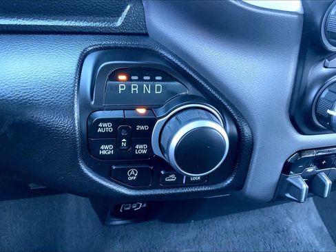 Used 2023 RAM 1500 Big Horn image 32