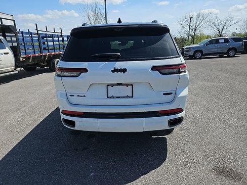 Used 2023 Jeep Grand Cherokee L Summit w/ Advanced Protech Group IV image 6