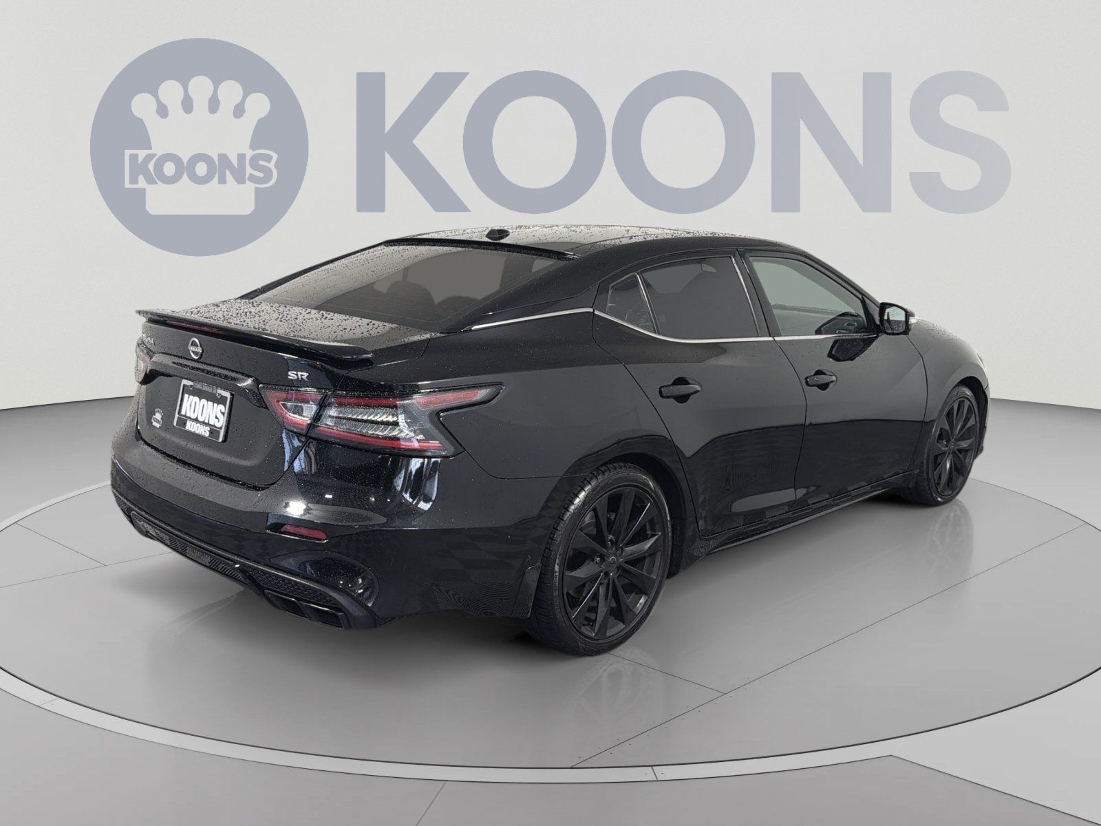 Used 2023 Nissan Maxima SR w/ Sport Mat Group FWD image 7