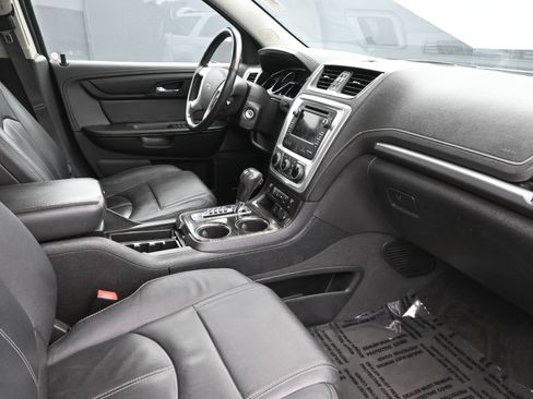 Used 2017 GMC Acadia Limited SLT image 27