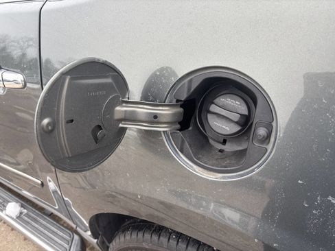 Used 2011 Chevrolet Traverse LTZ w/ LPO, 'HIT The Road' Package image 20