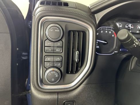 Used 2020 GMC Sierra 1500 Elevation w/ Elevation Value Package image 19