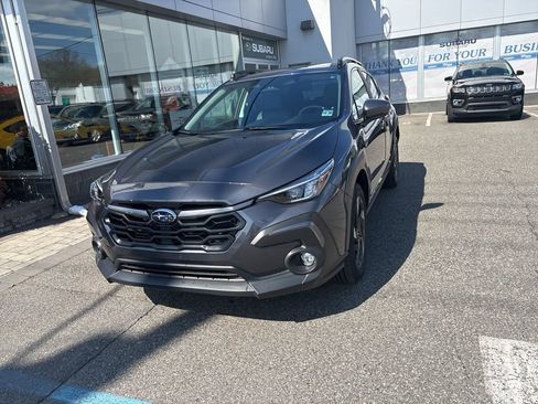 Certified 2025 Subaru Crosstrek 2.5i Limited w/ Crosstrek Mirror Package image 5