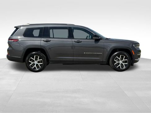 Used 2025 Jeep Grand Cherokee L Limited AWD/4WD image 23