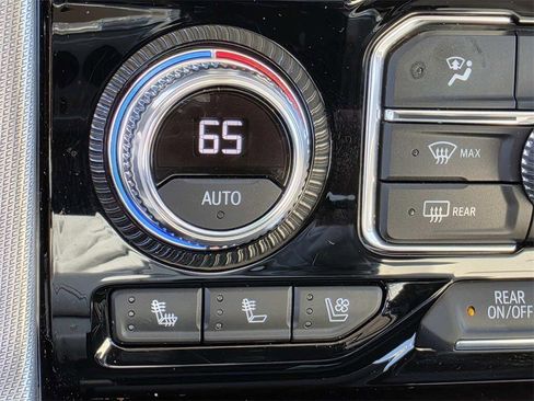 Used 2021 GMC Yukon Denali image 20