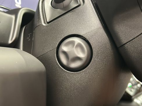 Used 2025 GMC Sierra 1500 Denali Ultimate image 30