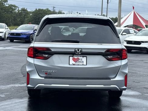 New 2026 Honda Odyssey EX-L image 4