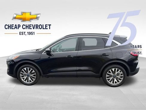 Used 2022 Ford Escape Titanium AWD/4WD image 2