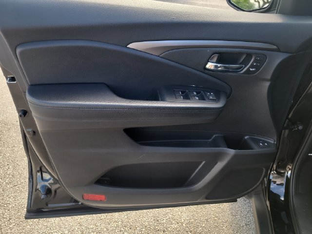 Used 2022 Honda Pilot Special Edition image 18