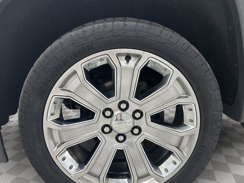 Used 2018 GMC Sierra 1500 Denali w/ Denali Ultimate Package AWD/4WD image 29