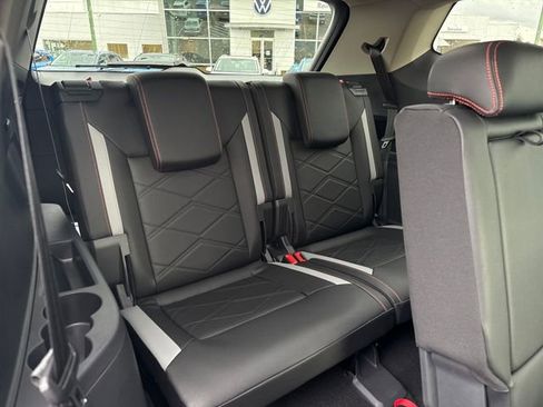 New 2026 Volkswagen Atlas Peak Edition AWD/4WD image 13