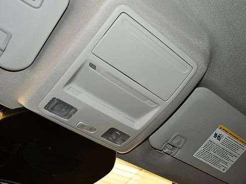 Used 2024 Ford Escape Platinum AWD/4WD image 27