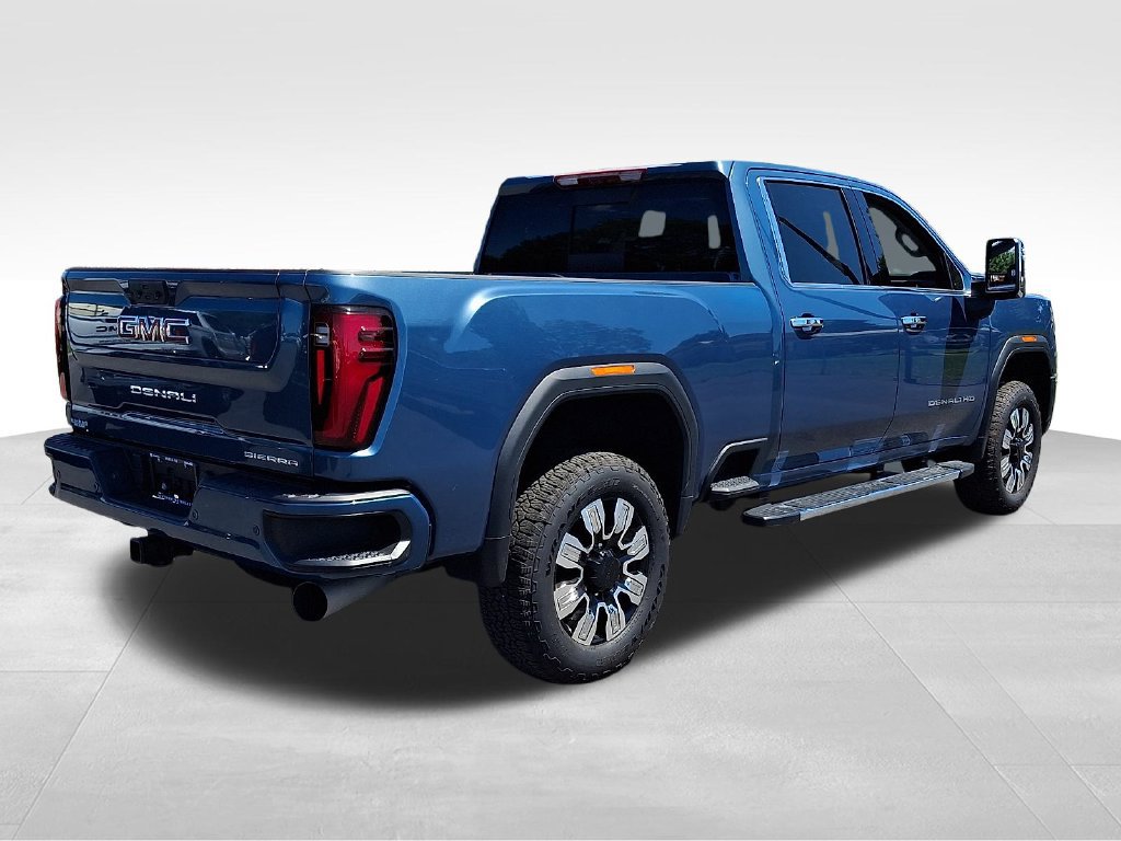 Used 2025 GMC Sierra 2500 Denali w/ Denali Reserve Package AWD/4WD image 7