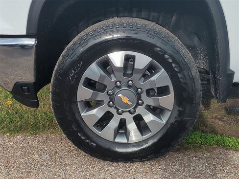 New 2026 Chevrolet Silverado 2500 LT w/ Texas Edition image 32