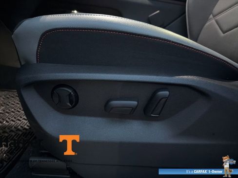 Used 2024 Volkswagen Atlas Peak Edition SE image 19