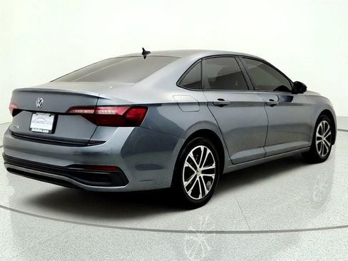 Used 2024 Volkswagen Jetta Sport FWD image 5