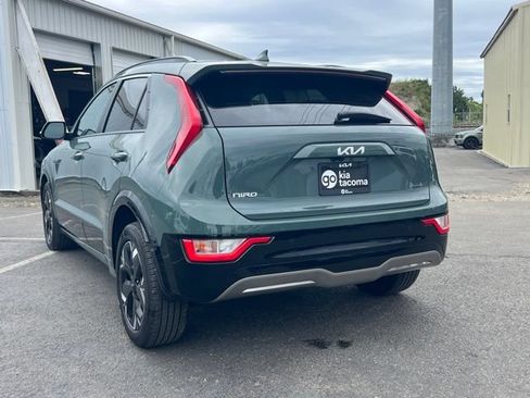 Certified 2025 Kia Niro Wind w/ Wind Preserve Package FWD image 11