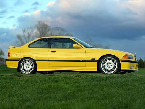 Used 1995 BMW M3 Coupe RWD image 19