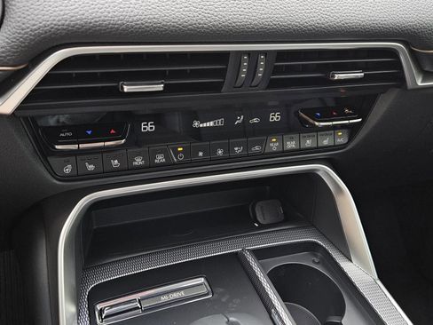 New 2026 MAZDA CX-70 3.3 Turbo w/ Preferred Package AWD/4WD image 19