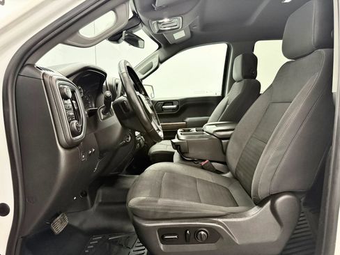 Used 2020 Chevrolet Silverado 1500 LT w/ Convenience Package AWD/4WD image 11