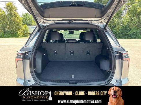 Used 2025 Chevrolet Equinox LT w/ Convenience Package II AWD/4WD image 14