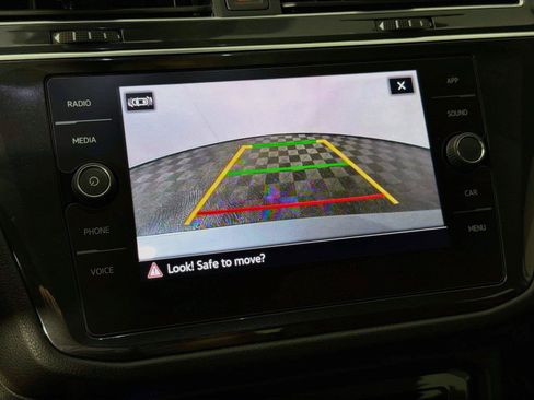 Used 2022 Volkswagen Tiguan SE R-Line AWD/4WD image 20