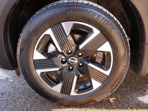 Certified 2025 Nissan Kicks SV w/ SV Premium Package image 15