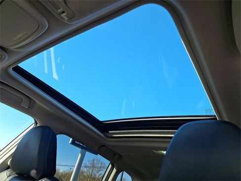 Used 2019 Subaru Forester Touring image 15