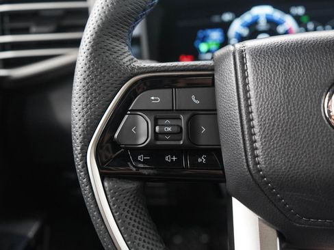 Used 2026 Toyota Sequoia Platinum AWD/4WD image 27