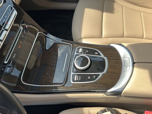 Used 2018 Mercedes-Benz GLC 300 image 26