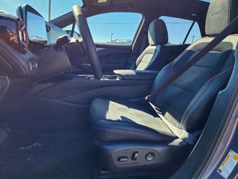 New 2025 Chevrolet Blazer EV RS image 19