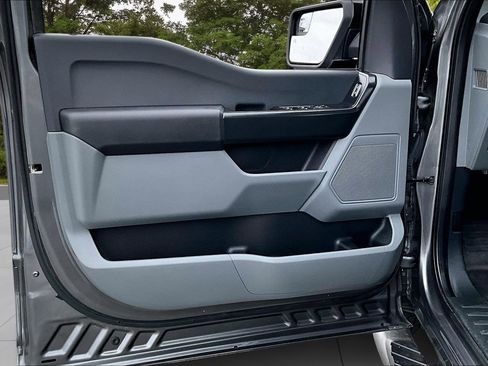 Used 2022 Ford F150 XL w/ Trailer Tow Package image 23