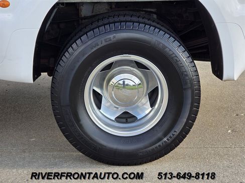 Used 2000 Ford F350 Lariat RWD image 24