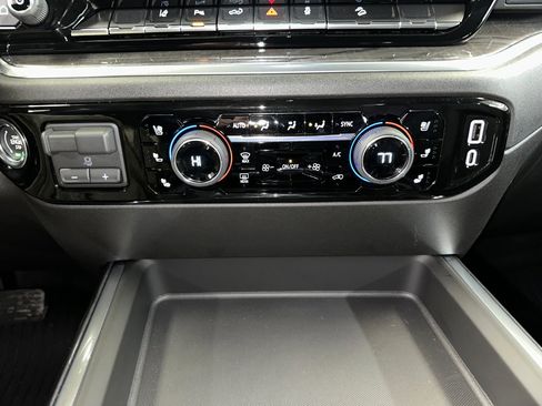 Certified 2026 Chevrolet Silverado 2500 LTZ w/ LTZ Premium Package image 17