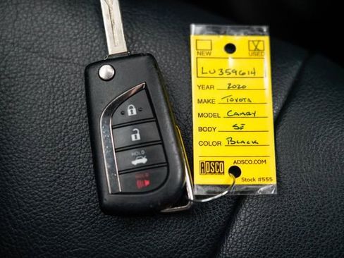 Used 2020 Toyota Camry SE image 34